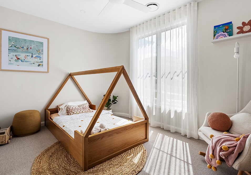 gallery-easton-260-goldcoast-bed4-2